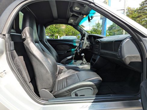 Used 1998 Porsche Boxster RWD image 28