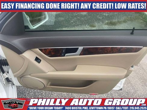 Used 2013 Mercedes-Benz C 250 Sedan image 21