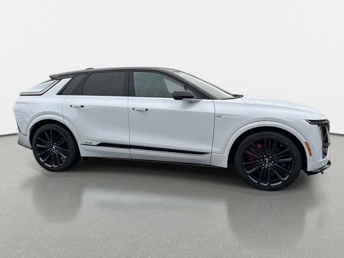New 2026 Cadillac Lyriq V w/ LPO, Floor Liner Package AWD/4WD image 7
