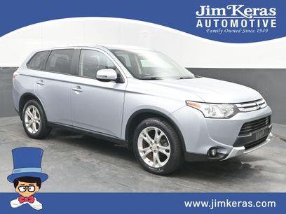 Used 2015 Mitsubishi Outlander SE