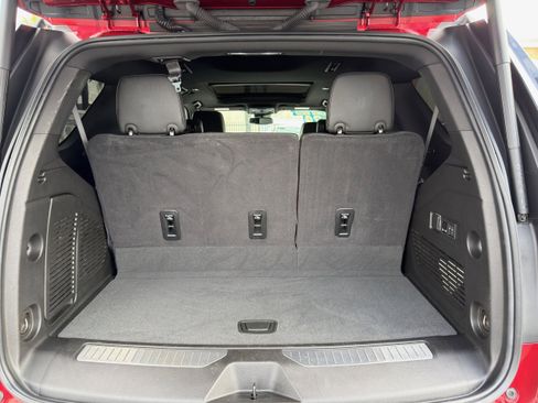 Used 2024 Chevrolet Tahoe Z71 w/ Luxury Package image 16