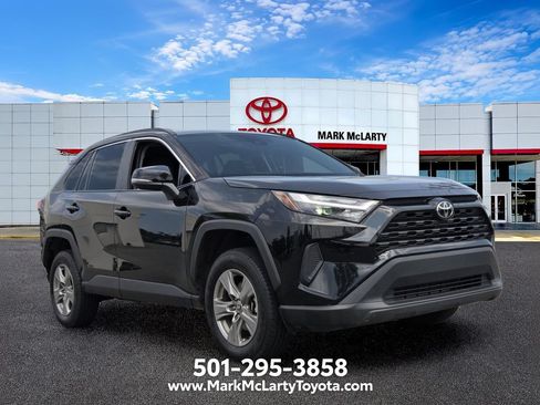 Used 2024 Toyota RAV4 XLE FWD image 7