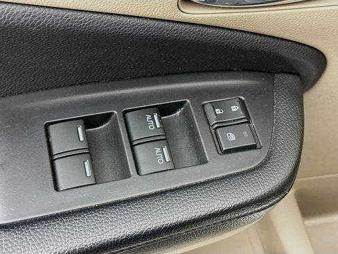 Used 2017 Honda Pilot EX image 15