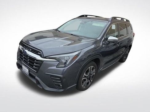 Used 2023 Subaru Ascent Limited w/ Technology Package image 3