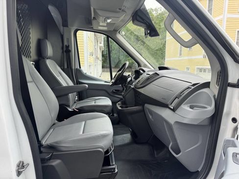Used 2017 Ford Transit 250 250 3dr SWB Medium Roof Cargo image 14