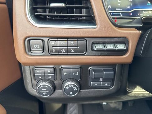 Used 2023 Chevrolet Tahoe High Country image 26