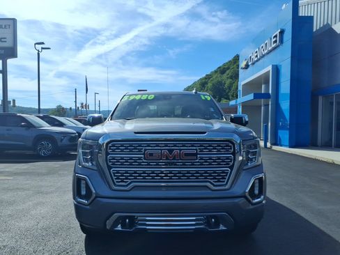 Used 2019 GMC Sierra 1500 Denali w/ Denali Ultimate Package AWD/4WD image 2