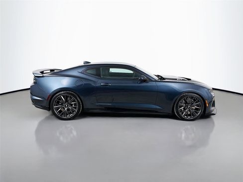 Used 2019 Chevrolet Camaro ZL1 RWD image 13
