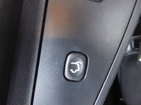 Used 2019 Dodge Grand Caravan GT FWD image 34