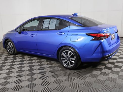 Used 2023 Nissan Versa SV image 10