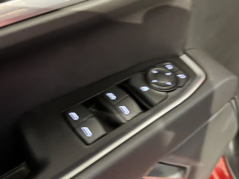 Used 2022 Chevrolet Silverado 1500 LT image 24