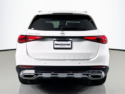 New 2026 Mercedes-Benz GLC 300 image 3