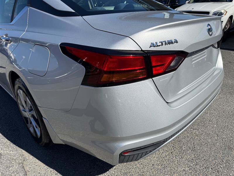 Used 2020 Nissan Altima 2.5 S FWD image 22