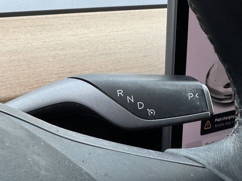 Used 2018 Tesla Model 3 Long Range image 34