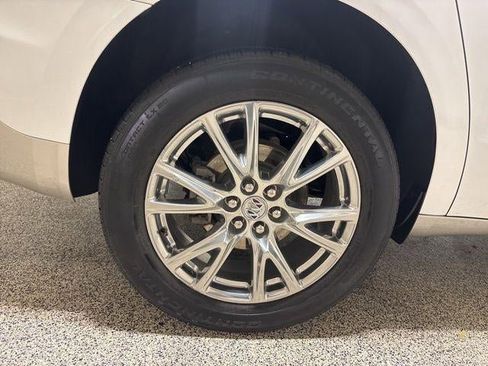 Used 2023 Buick Enclave Essence w/ Experience Buick Package image 35