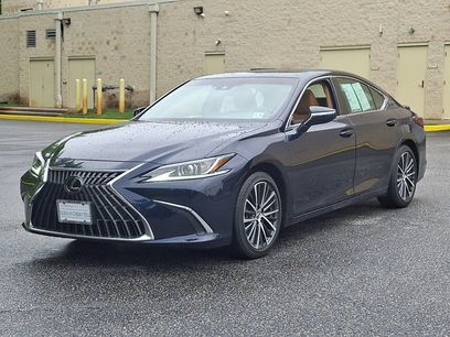 Used 2025 Lexus ES 350 w/ Premium Package