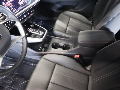 Certified 2024 Audi Q4 e-tron Premium Plus image 18