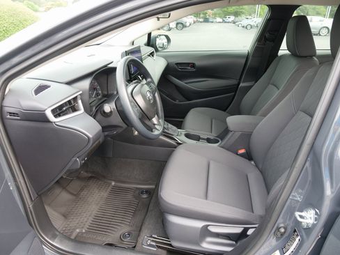 Used 2025 Toyota Corolla LE image 15