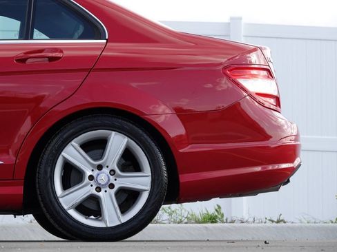 Used 2010 Mercedes-Benz C 300 Sedan image 41