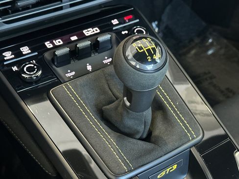 Certified 2022 Porsche 911 GT3 RWD image 21