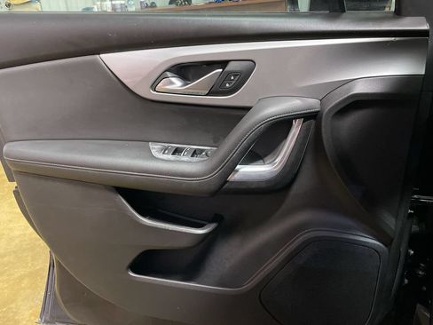 Used 2020 Chevrolet Blazer LT FWD image 12