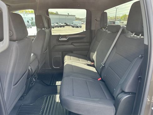 Certified 2023 Chevrolet Silverado 1500 LT AWD/4WD image 10