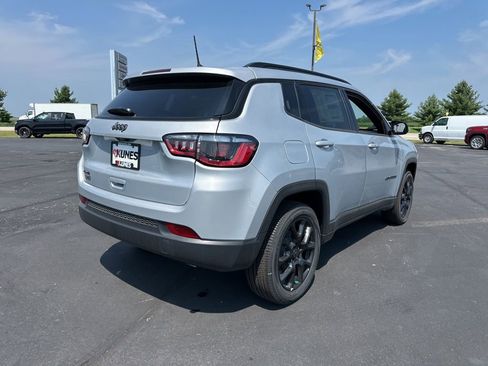 New 2025 Jeep Compass Latitude w/ Altitude Special Edition image 10