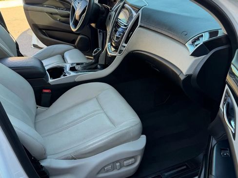 Used 2015 Cadillac SRX Luxury w/ Driver Awareness Package image 12