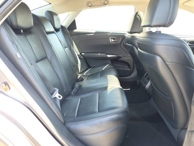 Used 2015 Toyota Avalon XLE Premium w/ Preferred Accessory Package FWD image 24
