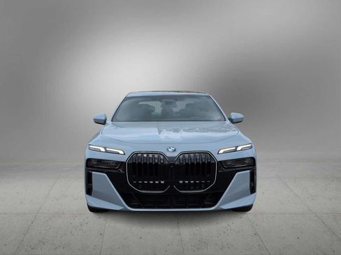 New 2025 BMW 740i xDrive AWD/4WD image 3