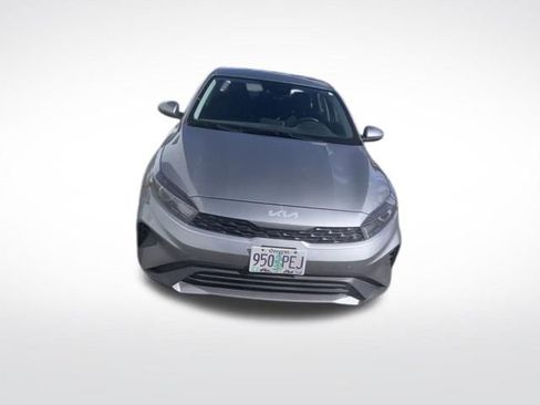 Used 2023 Kia Forte LXS w/ LXS Technology Package image 6