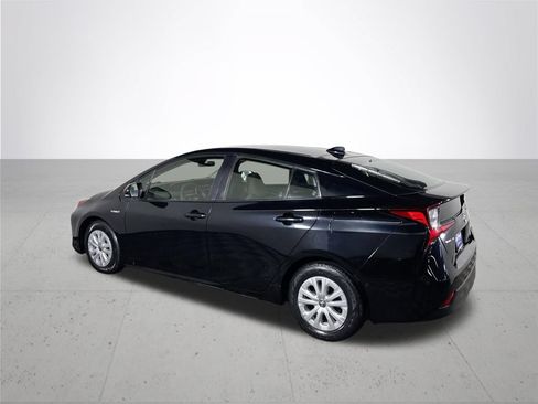 Used 2021 Toyota Prius LE FWD image 8