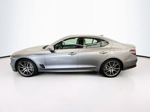 Used 2025 Genesis G70 2.5T RWD image 4