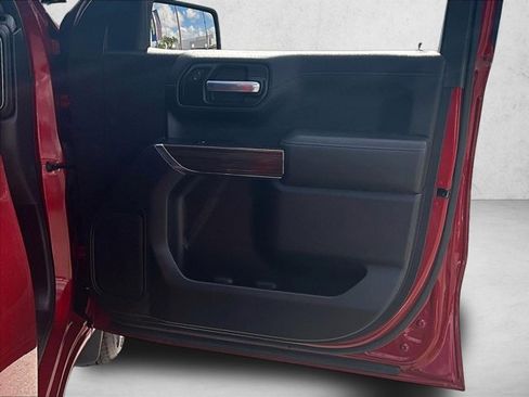 Used 2021 Chevrolet Silverado 1500 LT image 18