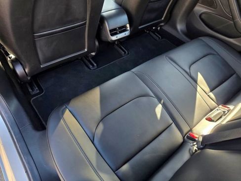 Used 2018 Tesla Model 3 Long Range image 27