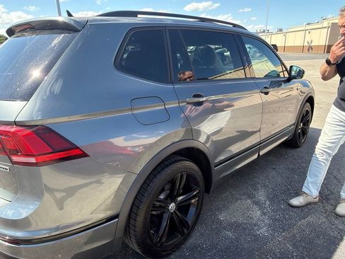 Used 2019 Volkswagen Tiguan SEL Premium R-Line AWD/4WD image 8