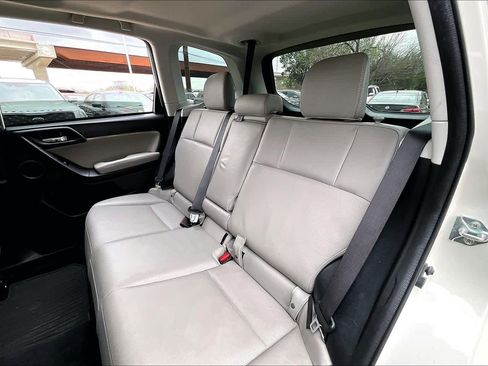 Used 2016 Subaru Forester 2.5i Touring image 21
