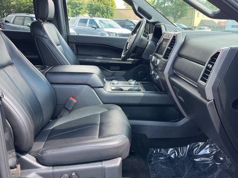 Used 2020 Ford Expedition XLT w/ Equipment Group 202A AWD/4WD image 3
