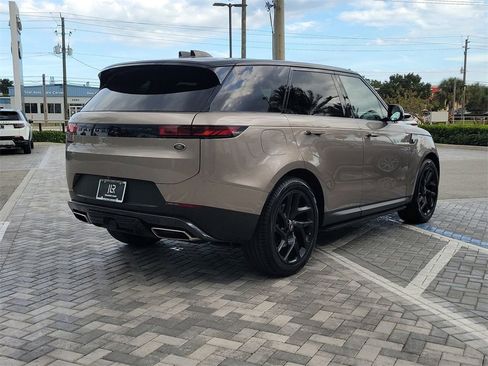 Certified 2023 Land Rover Range Rover Sport SE image 5