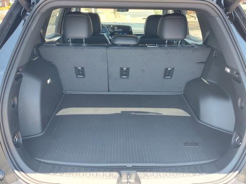 New 2026 Chevrolet Equinox LT w/ Convenience Package II AWD/4WD image 8