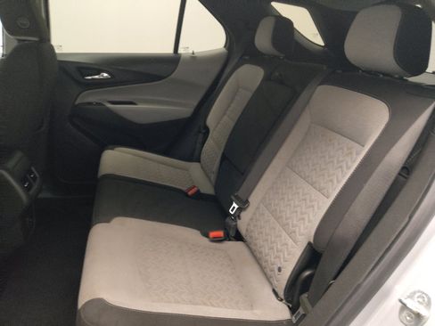 Used 2022 Chevrolet Equinox LT AWD/4WD image 18