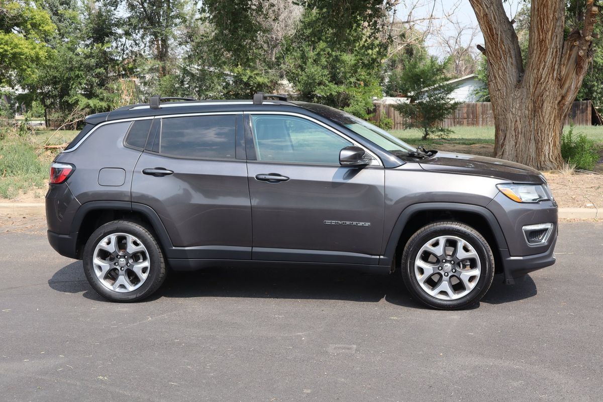 Used 2019 Jeep Compass Limited AWD/4WD image 3