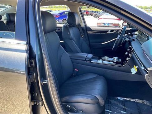 Certified 2025 Genesis G80 2.5T AWD/4WD image 7