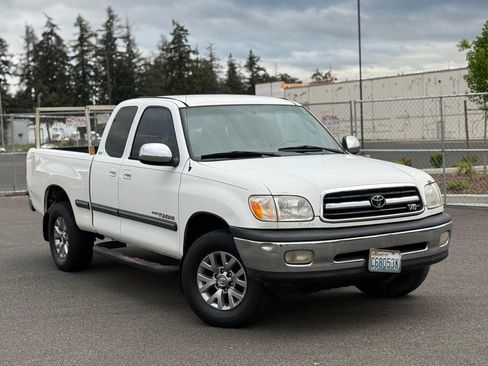 Used 2000 Toyota Tundra SR5 RWD image 2
