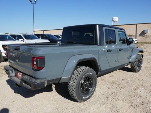 New 2026 Jeep Gladiator Sport AWD/4WD image 5