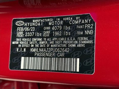 Used 2023 Hyundai Elantra Limited image 27