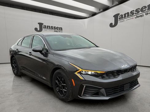 Used 2025 Kia K5 LXS image 6