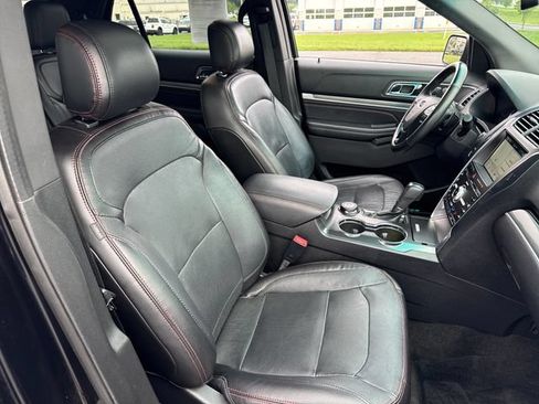 Used 2017 Ford Explorer Sport w/ Equipment Group 401A AWD/4WD image 13