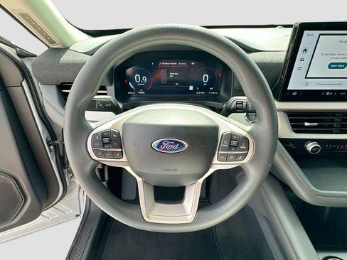 Certified 2026 Ford Explorer Active RWD image 11