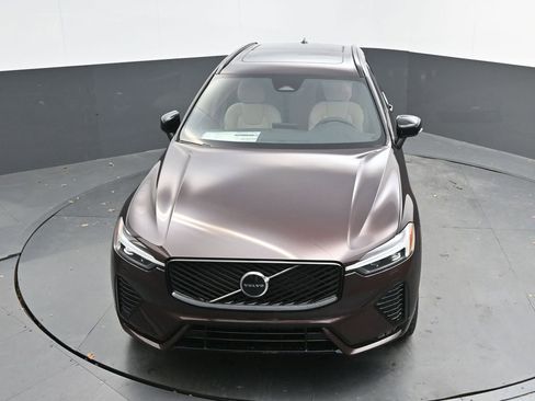 New 2026 Volvo XC60 B5 Core w/ Climate Package AWD/4WD image 29